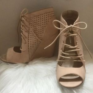 Light Pink Wedges
